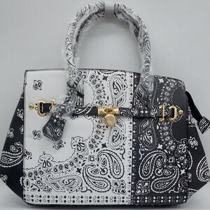 Elegant Black Paisley Hand and Shoulder Bag- Brand New.